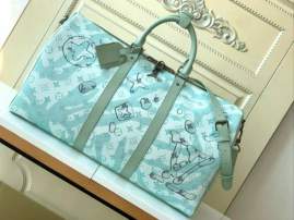 Picture of Louis Vuitton Mens Bags _SKUfw137697725fw